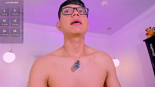 CodyTwink online show from July 2026 01:18:01 PM