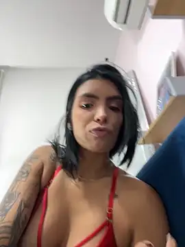 Snapshot of DeuxGold chatting on November 2025 07:25:01 PM DeuxGold online show from November 2025 07:25:01 PM