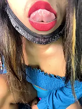 Snapshot of Cinderella-98 chatting on January 2025 01:54:01 AM Cinderella-98 online show from January 2025 01:54:01 AM