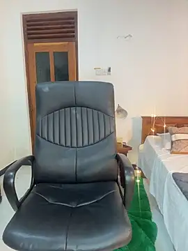 Cinderella-98 online show from April 2026 05:13:02 PM