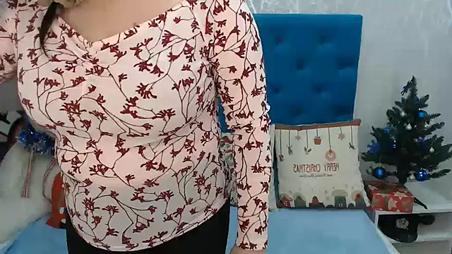 Snapshot of Sexy_MALIKKA chatting on December 2024 03:37:01 AM Sexy MALIKKA online show from December 2024 03:37:01 AM