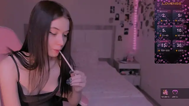 Snapshot of CoddleWeeper_ chatting on December 2024 08:20:01 AM CoddleWeeper online show from December 2024 08:20:01 AM