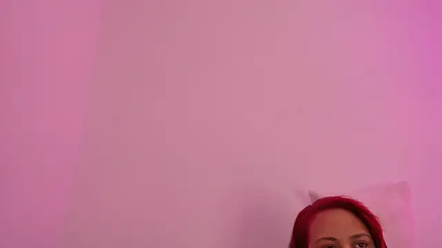 Emma  Roose  online show from June 2026 09:27:01 PM