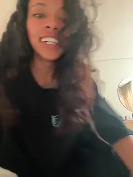 Snapshot of Miss_freydis chatting on January 2025 09:47:02 PM Miss freydis online show from January 2025 09:47:02 PM