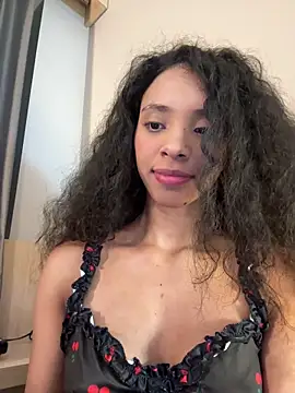 Snapshot of Miss_freydis chatting on September 2025 03:43:01 AM Miss freydis online show from September 2025 03:43:01 AM