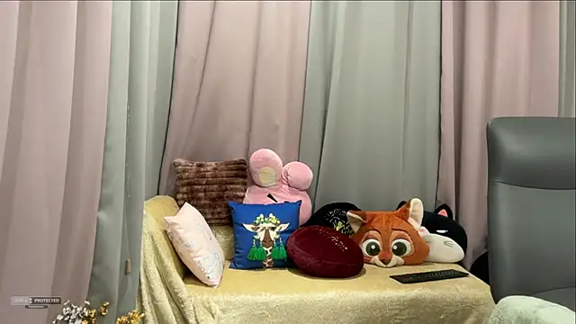 Unique-Beauty online show from February 2026 07:42:02 PM