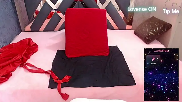 Snapshot of bianca_milfsexy chatting on March 2025 02:49:02 AM bianca milfsexy online show from March 2025 02:49:02 AM