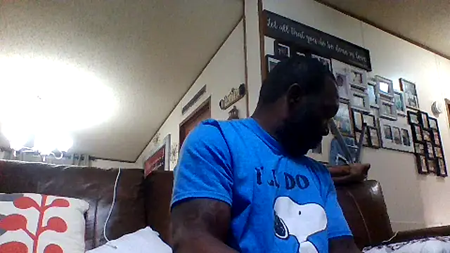 Snapshot of Mrunpredictableyouknow chatting on December 2024 04:28:01 PM Mrunpredictableyouknow online show from December 2024 04:28:01 PM