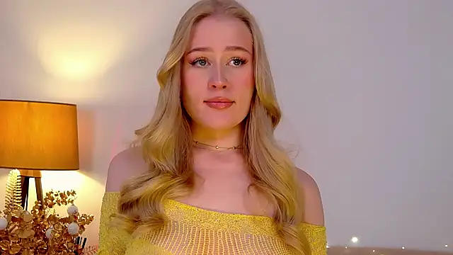 Snapshot of JuliaJaee chatting on January 2025 07:10:02 PM JuliaJaee online show from January 2025 07:10:02 PM