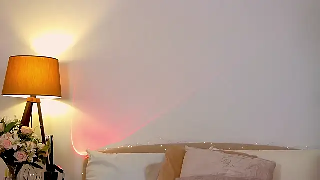 Snapshot of JuliaJaee chatting on February 2025 08:13:01 PM JuliaJaee online show from February 2025 08:13:01 PM