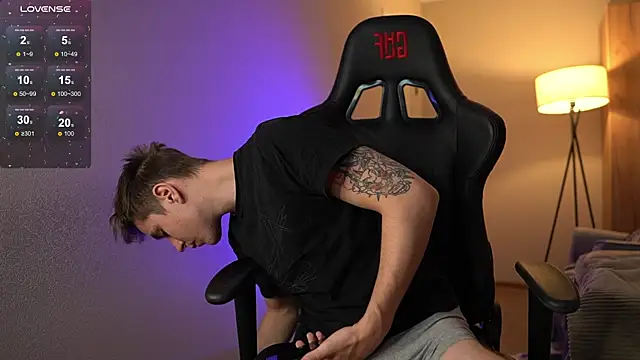 Snapshot of TaisonBrownX chatting on March 2025 07:28:01 PM TaisonBrownX online show from March 2025 07:28:01 PM