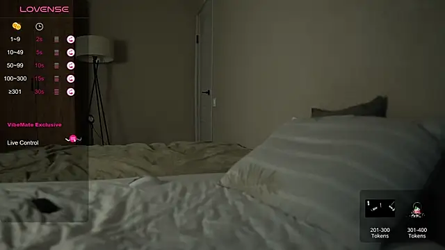 Snapshot of TaisonBrownX chatting on November 2025 03:05:01 AM TaisonBrownX online show from November 2025 03:05:01 AM