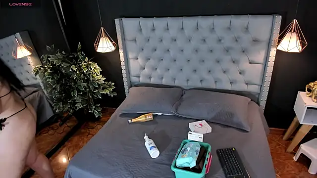 Snapshot of angeline_blake_ chatting on March 2025 05:50:02 PM angeline blake online show from March 2025 05:50:02 PM