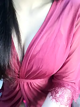 Snapshot of _Linez_ chatting on November 2025 05:16:01 PM Linez online show from November 2025 05:16:01 PM