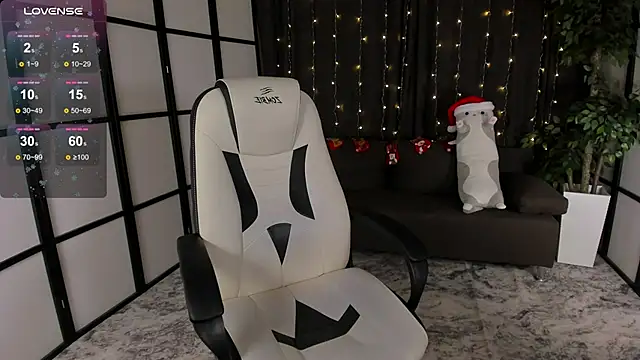 Snapshot of risingrose_ chatting on December 2024 02:55:01 AM risingrose online show from December 2024 02:55:01 AM