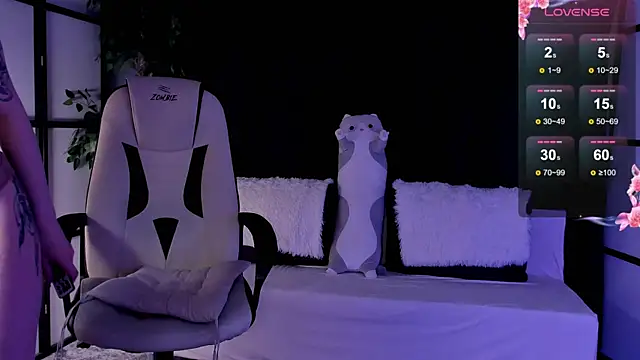 Snapshot of risingrose_ chatting on March 2025 02:15:01 AM risingrose online show from March 2025 02:15:01 AM