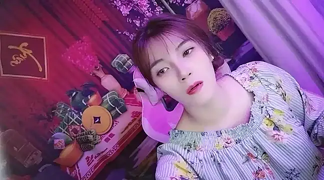 Sugar lipsz online show from February 2025 03:45:01 AM