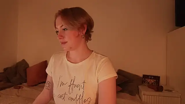 kris69kiss online show from February 2025 10:13:01 PM