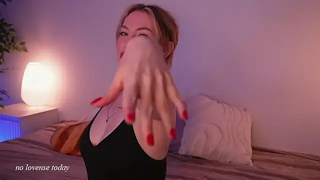 kris69kiss online show from February 2026 01:10:01 PM