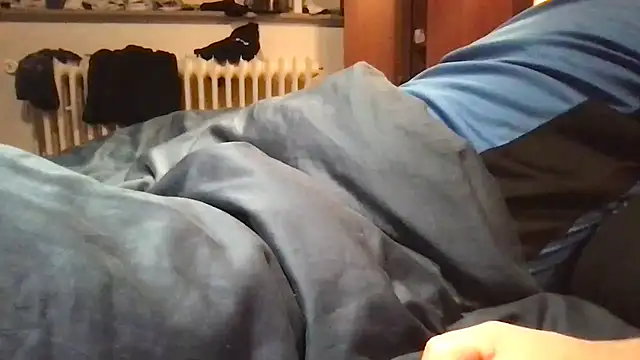 Snapshot of Geilerjung69 chatting on November 2025 07:01:01 AM Geilerjung69 online show from November 2025 07:01:01 AM