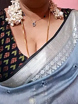 ananya956 online show from May 2026 01:37:01 PM