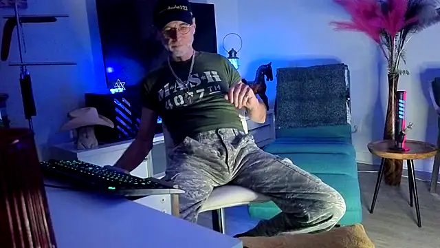 Towndude123 online show from May 2026 05:12:01 AM