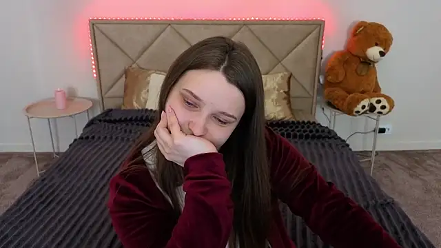 MagicPeachh  online show from April 2026 06:49:01 AM