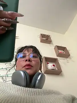 Snapshot of Ramona_Flower chatting on December 2024 06:31:02 PM Ramona Flower online show from December 2024 06:31:02 PM