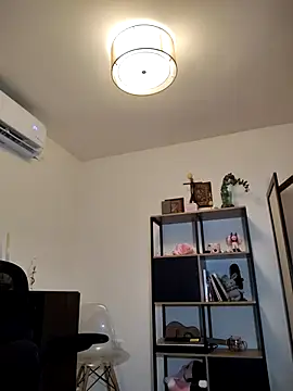 Snapshot of Ramona_Flower chatting on October 2025 01:14:02 AM Ramona Flower online show from October 2025 01:14:02 AM