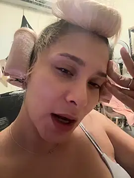 Snapshot of Ramona_Flower chatting on October 2025 11:05:02 PM Ramona Flower online show from October 2025 11:05:02 PM