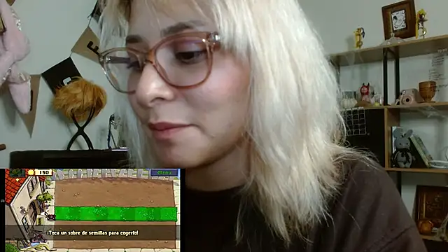 Snapshot of Ramona_Flower chatting on November 2025 11:04:02 PM Ramona Flower online show from November 2025 11:04:02 PM