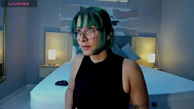 Snapshot of Ramona_Flower chatting on November 2025 02:10:01 AM Ramona Flower online show from November 2025 02:10:01 AM