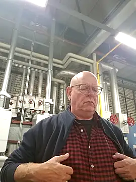 Snapshot of andrejoyfull64 chatting on October 2025 09:17:02 AM andrejoyfull64 online show from October 2025 09:17:02 AM