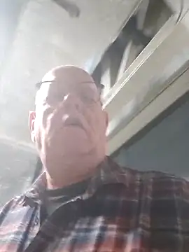 Snapshot of andrejoyfull64 chatting on October 2025 08:14:01 AM andrejoyfull64 online show from October 2025 08:14:01 AM