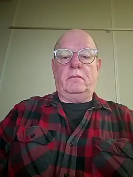 Snapshot of andrejoyfull64 chatting on October 2025 05:43:02 AM andrejoyfull64 online show from October 2025 05:43:02 AM