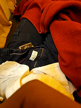 walterhssyc7 online show from December 2025 01:51:01 PM