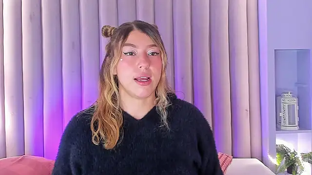 LilithSmith  online show from October 2025 11:40:01 AM