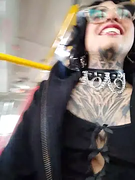 taaylor33 online show from February 2026 09:40:02 PM