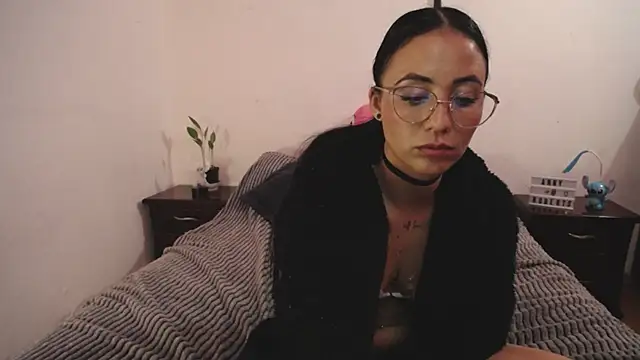 anny roberts online show from February 2025 02:35:01 AM