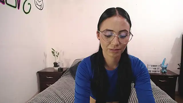 anny roberts online show from February 2025 11:15:02 PM