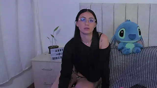 anny roberts online show from December 2025 11:13:01 PM