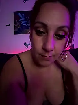 Snapshot of DeeLight124 chatting on January 2026 11:37:01 AM DeeLight124 online show from January 2026 11:37:01 AM