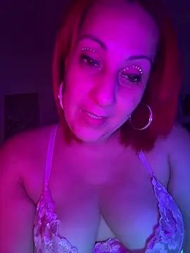 Snapshot of DeeLight124 chatting on February 2026 06:41:02 AM DeeLight124 online show from February 2026 06:41:02 AM