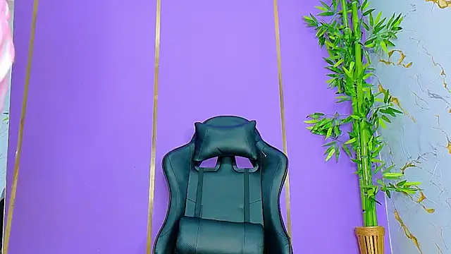 Snapshot of scarlet-jonesx chatting on September 2025 02:29:02 PM scarlet-jonesx online show from September 2025 02:29:02 PM