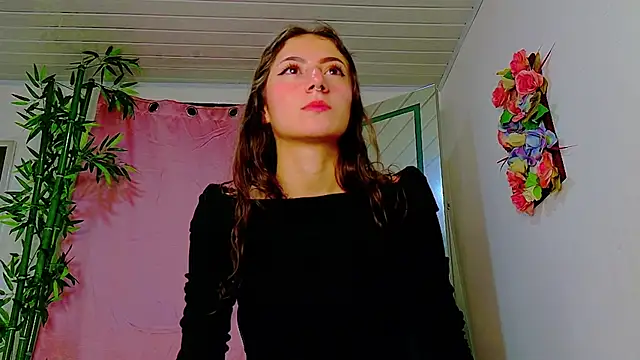 scarlet-jonesx online show from May 2026 11:56:01 PM