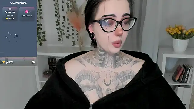 Snapshot of Dixi_Pixi_ chatting on July 2026 05:42:02 AM Dixi Pixi online show from July 2026 05:42:02 AM