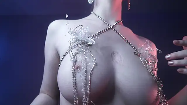 ginger hugs online show from March 2025 04:13:01 AM