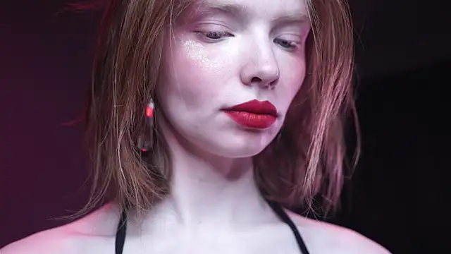 ginger hugs online show from November 2025 10:10:02 PM