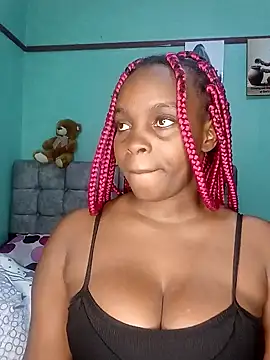 Snapshot of freaky_j_ chatting on December 2024 06:19:01 PM freaky j online show from December 2024 06:19:01 PM