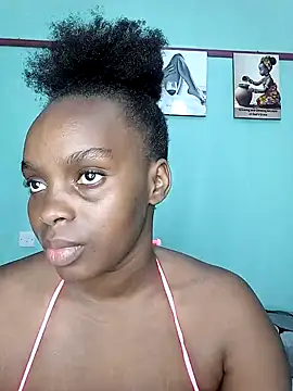 Snapshot of freaky_j_ chatting on December 2024 02:28:01 AM freaky j online show from December 2024 02:28:01 AM